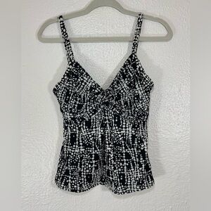 Miraclesuit Roswell Tankini Swim Top Black White Underwire Twist Front Women’s 8